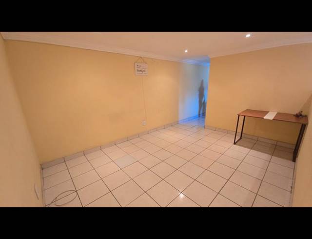 1 BEDROOM PROPERTY TO RENT IN WOODHURST